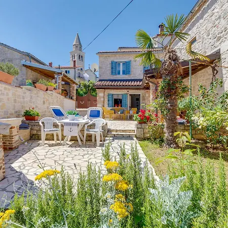 Casa Del Capitano *